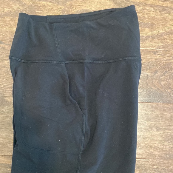 Lululemon high waisted leggings with pockets - Picture 4 of 4